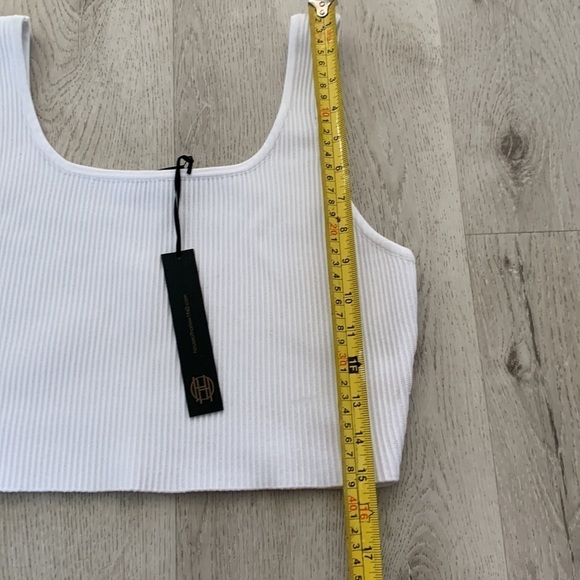 NWT House Of Harlow 1960 Revolve Sculpt Knit Square Neck Crop Tank White, size L - Picture 6 of 10